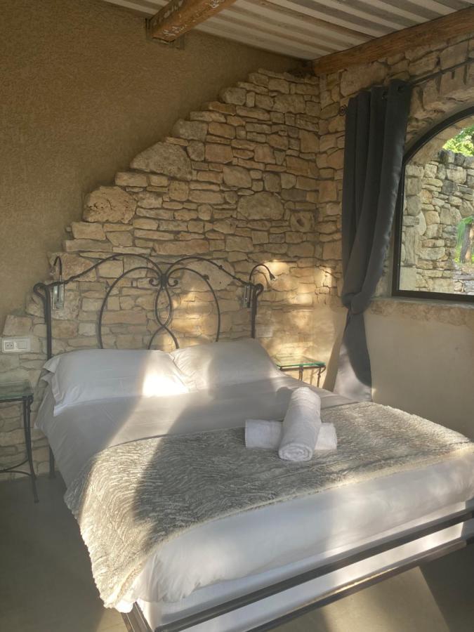 Hotel Lou Caleu Restaurant Le Rocher Des Abeilles Saint-Martin-de-Castillon エクステリア 写真