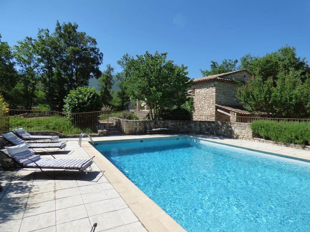 Hotel Lou Caleu Restaurant Le Rocher Des Abeilles Saint-Martin-de-Castillon エクステリア 写真