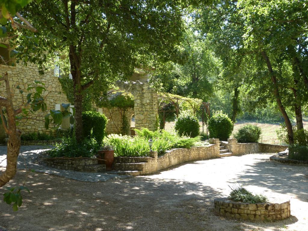 Hotel Lou Caleu Restaurant Le Rocher Des Abeilles Saint-Martin-de-Castillon エクステリア 写真